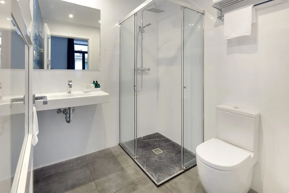Don Cecilio Guesthouse San Sebastián 2*,  İspanya